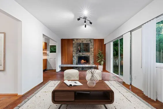 2510 Byron Road, North Vancouver For Sale - image 21