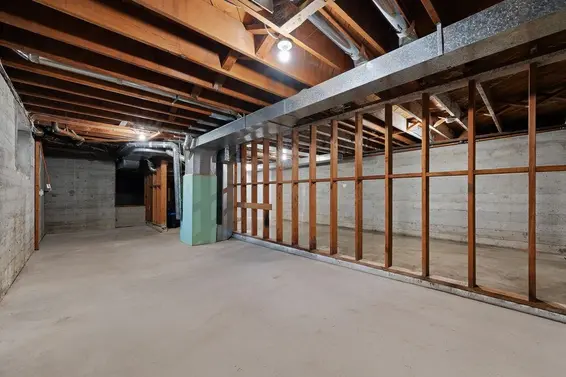2510 Byron Road, North Vancouver For Sale - image 32