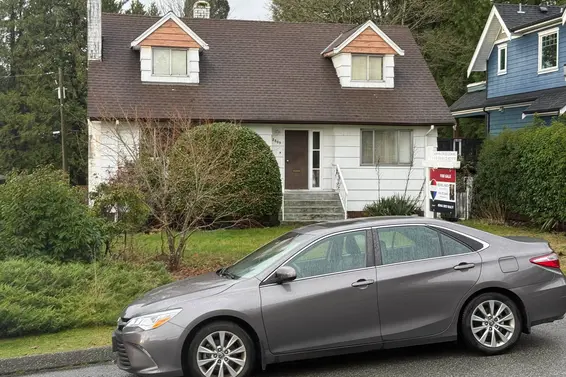2809 St. Georges Avenue, North Vancouver