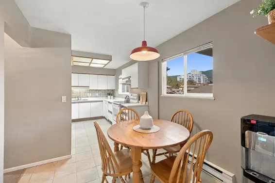 806 Roche Point Drive, North Vancouver For Sale - image 15