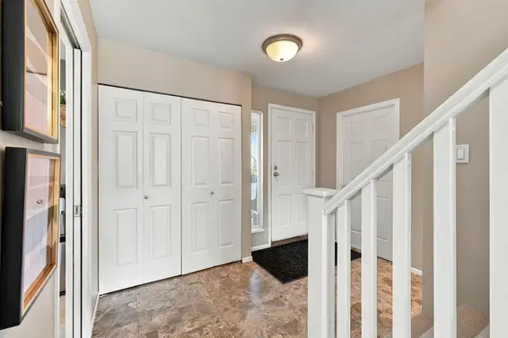 806 Roche Point Drive, North Vancouver For Sale - image 8
