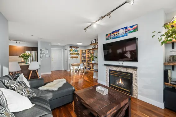 308 128 West 8 Street, North Vancouver For Sale - image 8