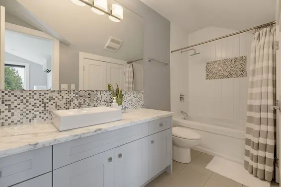5008 Redonda Drive, North Vancouver For Sale - image 22