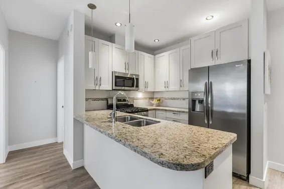 207 116 West 23rd Street, North Vancouver For Sale - image 13