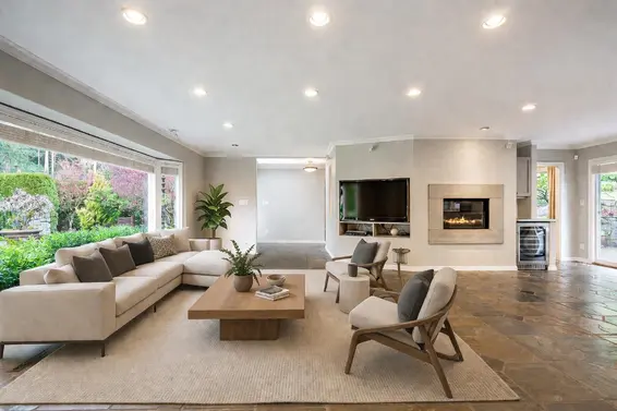 3980 Westridge Avenue, West Vancouver For Sale - image 7