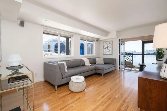 A27 415 West Esplanade Avenue, North Vancouver For Sale - image 14