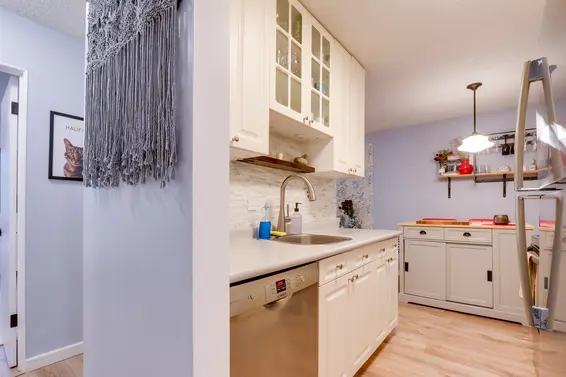 314 170 East 3rd Street, North Vancouver For Sale - image 3