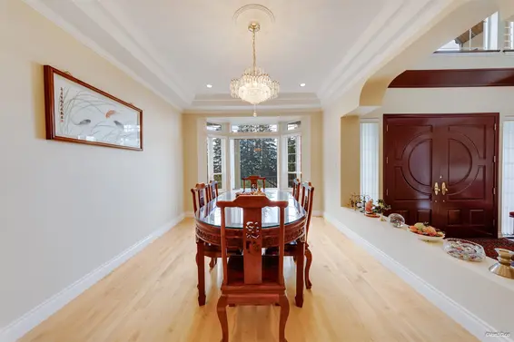 4989 Chalet Place, North Vancouver For Sale - image 14