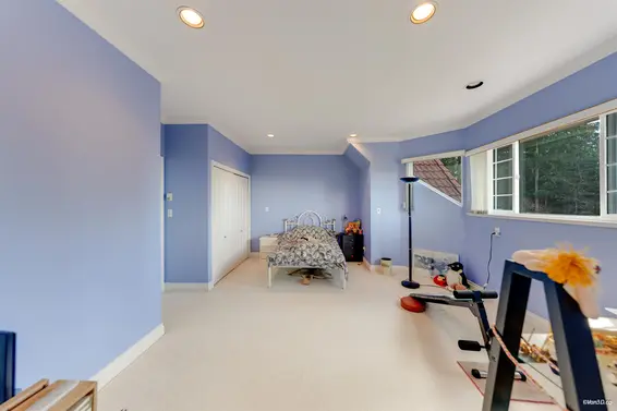 4989 Chalet Place, North Vancouver For Sale - image 23