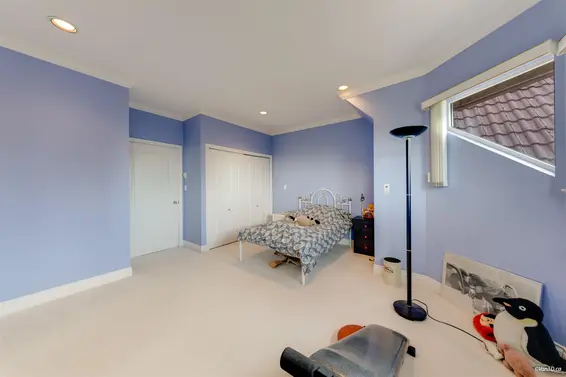 4989 Chalet Place, North Vancouver For Sale - image 24