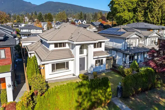 336 West 19th Street, North Vancouver