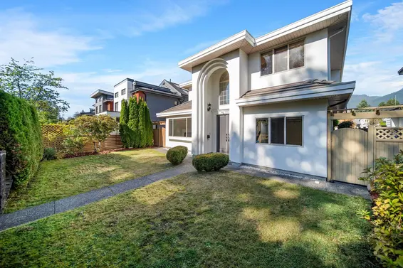 336 West 19th Street, North Vancouver For Sale - image 3