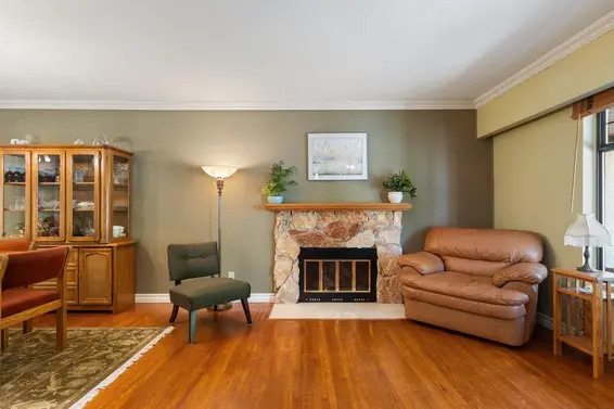 4492 Lions Avenue, North Vancouver For Sale - image 10