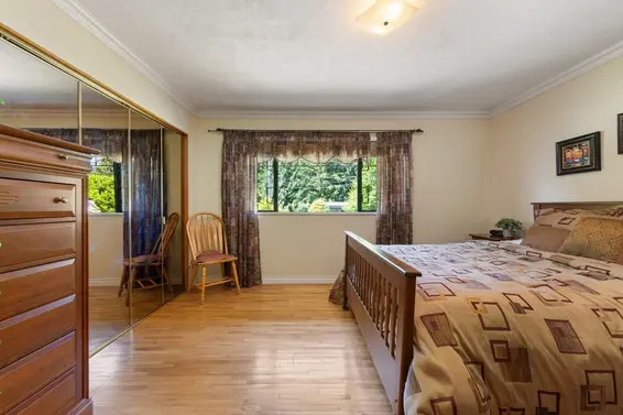 4492 Lions Avenue, North Vancouver For Sale - image 13