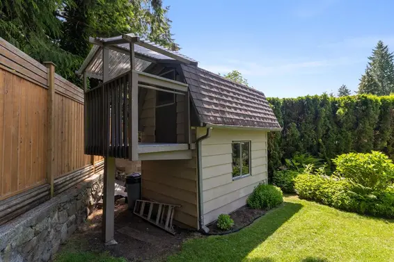 4492 Lions Avenue, North Vancouver For Sale - image 26