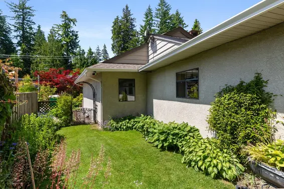 4492 Lions Avenue, North Vancouver For Sale - image 29