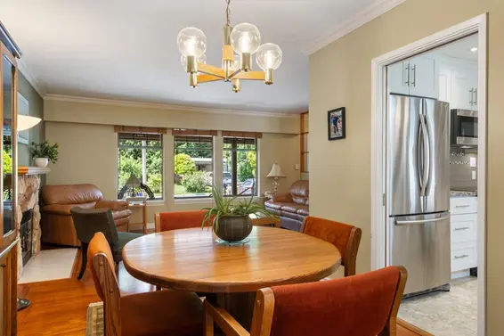 4492 Lions Avenue, North Vancouver For Sale - image 5