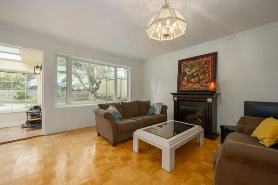 1355 Frederick Road, North Vancouver For Sale - image 3