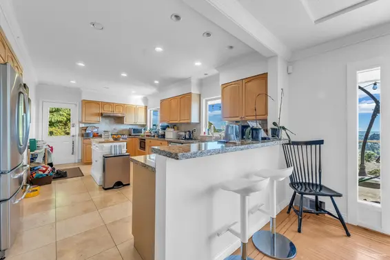 820 Knockmaroon Road, West Vancouver For Sale - image 10