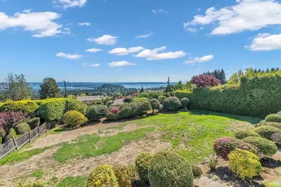 820 Knockmaroon Road, West Vancouver For Sale - image 16