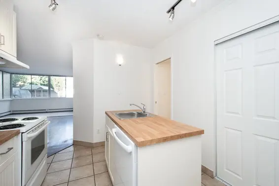 108 1425 Esquimalt Avenue, West Vancouver For Sale - image 7