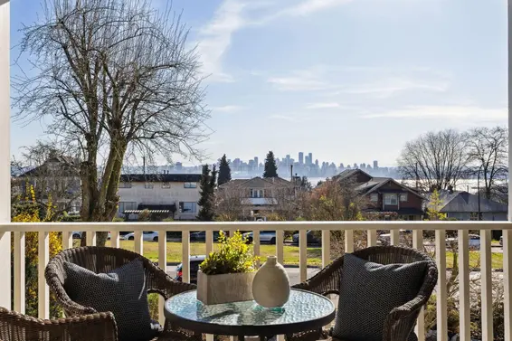 264 West 6Th Street, North Vancouver For Sale - image 2