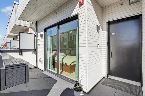 225 650 East 2nd Street, North Vancouver For Sale - image 10