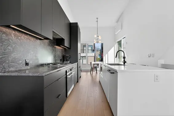 225 650 East 2nd Street, North Vancouver For Sale - image 16