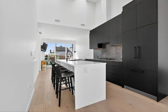 225 650 East 2nd Street, North Vancouver For Sale - image 17