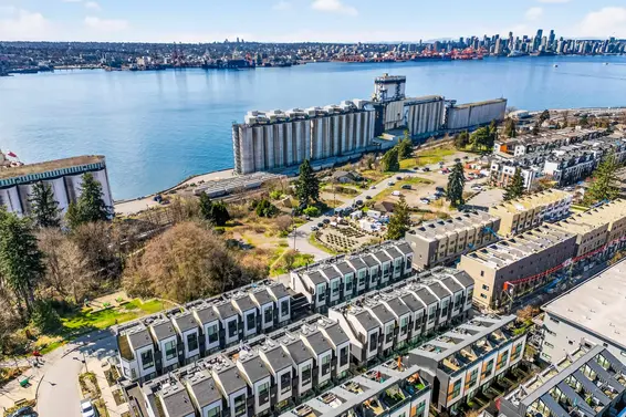 225 650 East 2nd Street, North Vancouver For Sale - image 2