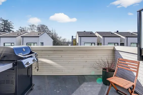 225 650 East 2nd Street, North Vancouver For Sale - image 22