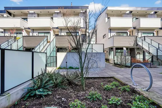 225 650 East 2nd Street, North Vancouver For Sale - image 33