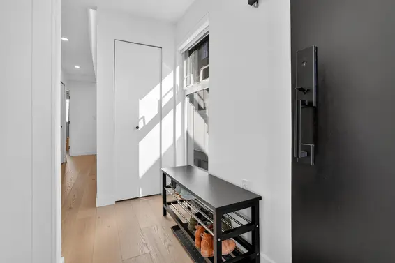 225 650 East 2nd Street, North Vancouver For Sale - image 8