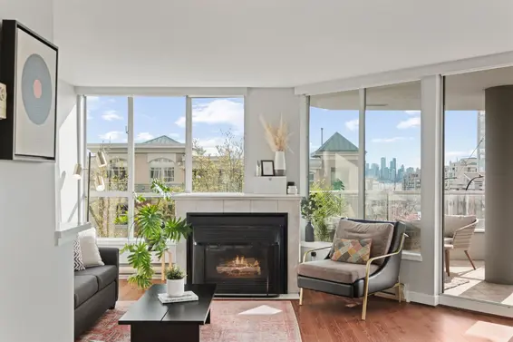 303 408 Lonsdale Avenue, North Vancouver