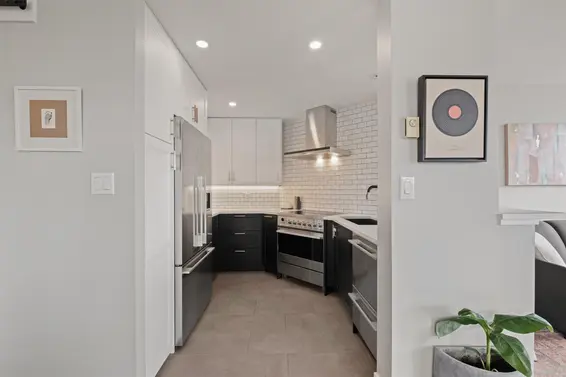 303 408 Lonsdale Avenue, North Vancouver For Sale - image 20