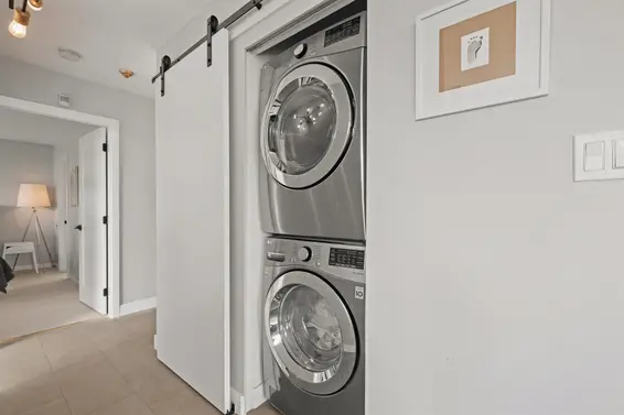 303 408 Lonsdale Avenue, North Vancouver For Sale - image 24