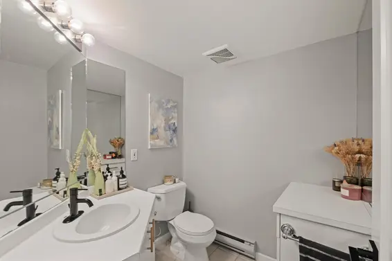 303 408 Lonsdale Avenue, North Vancouver For Sale - image 27