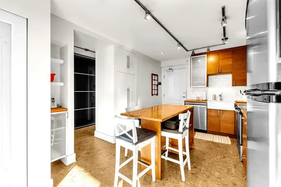 1010 2016 Fullerton Avenue, North Vancouver For Sale - image 7