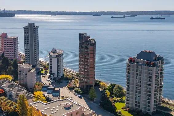 9 2250 Bellevue Avenue, West Vancouver For Sale - image 38