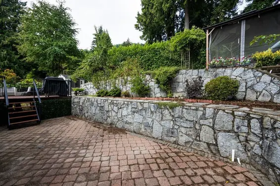 4577 Meadowbank Close, North Vancouver For Sale - image 12