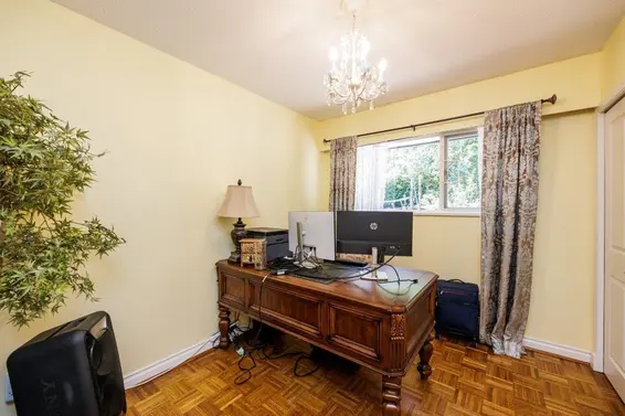 4577 Meadowbank Close, North Vancouver For Sale - image 18
