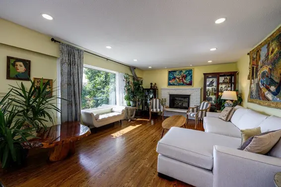 4577 Meadowbank Close, North Vancouver For Sale - image 5