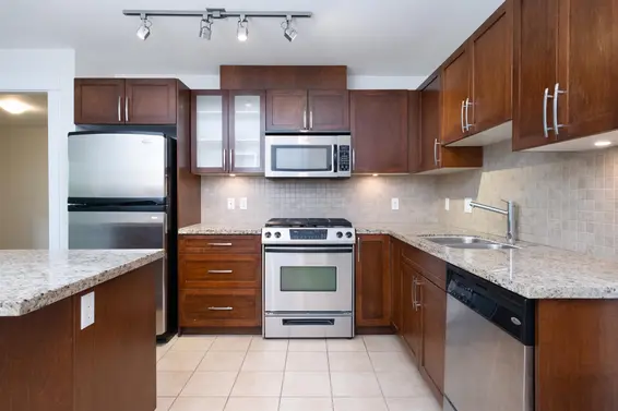 207 1468 St. Andrews Avenue, North Vancouver For Sale - image 8