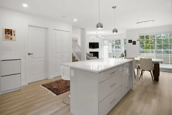 16 838 Tobruck Avenue, North Vancouver For Sale - image 10