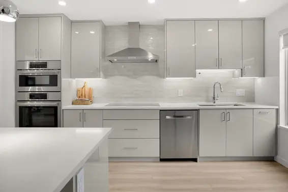 16 838 Tobruck Avenue, North Vancouver For Sale - image 8