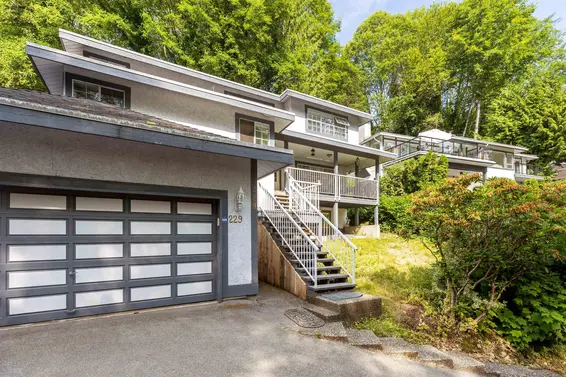229 Rabbit Lane, West Vancouver
