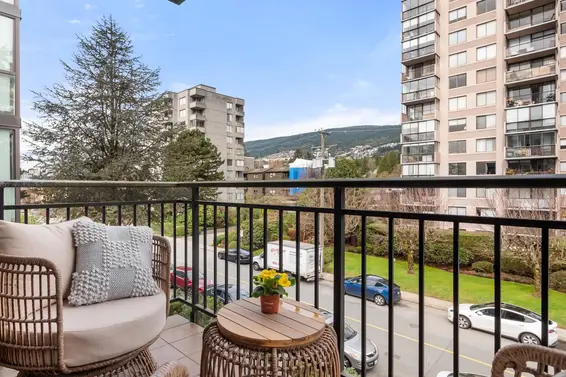 401 475 13th Street, West Vancouver For Sale - image 32