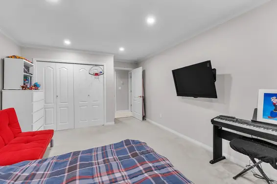 207 1500 Ostler Court, North Vancouver For Sale - image 19