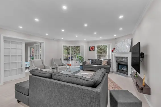 207 1500 Ostler Court, North Vancouver For Sale - image 26