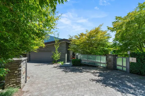 98 Bonnymuir Drive, West Vancouver